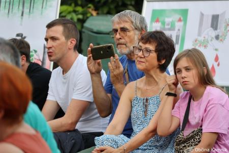 Ob Maistrovem letu izšla pesniška zbirka Maistrovih trideset (24)